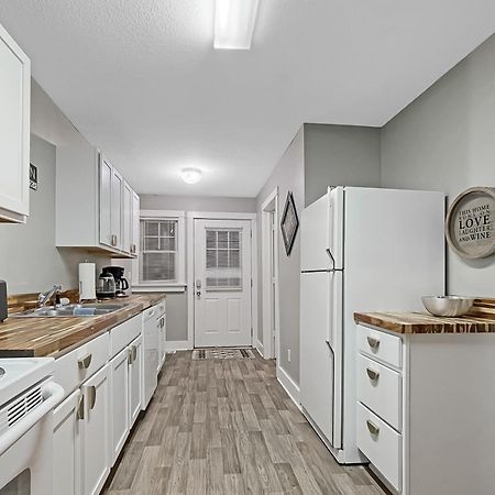 Chic 2Br Duplex Free Parking Near Hospitals Villa Des Moines Buitenkant foto